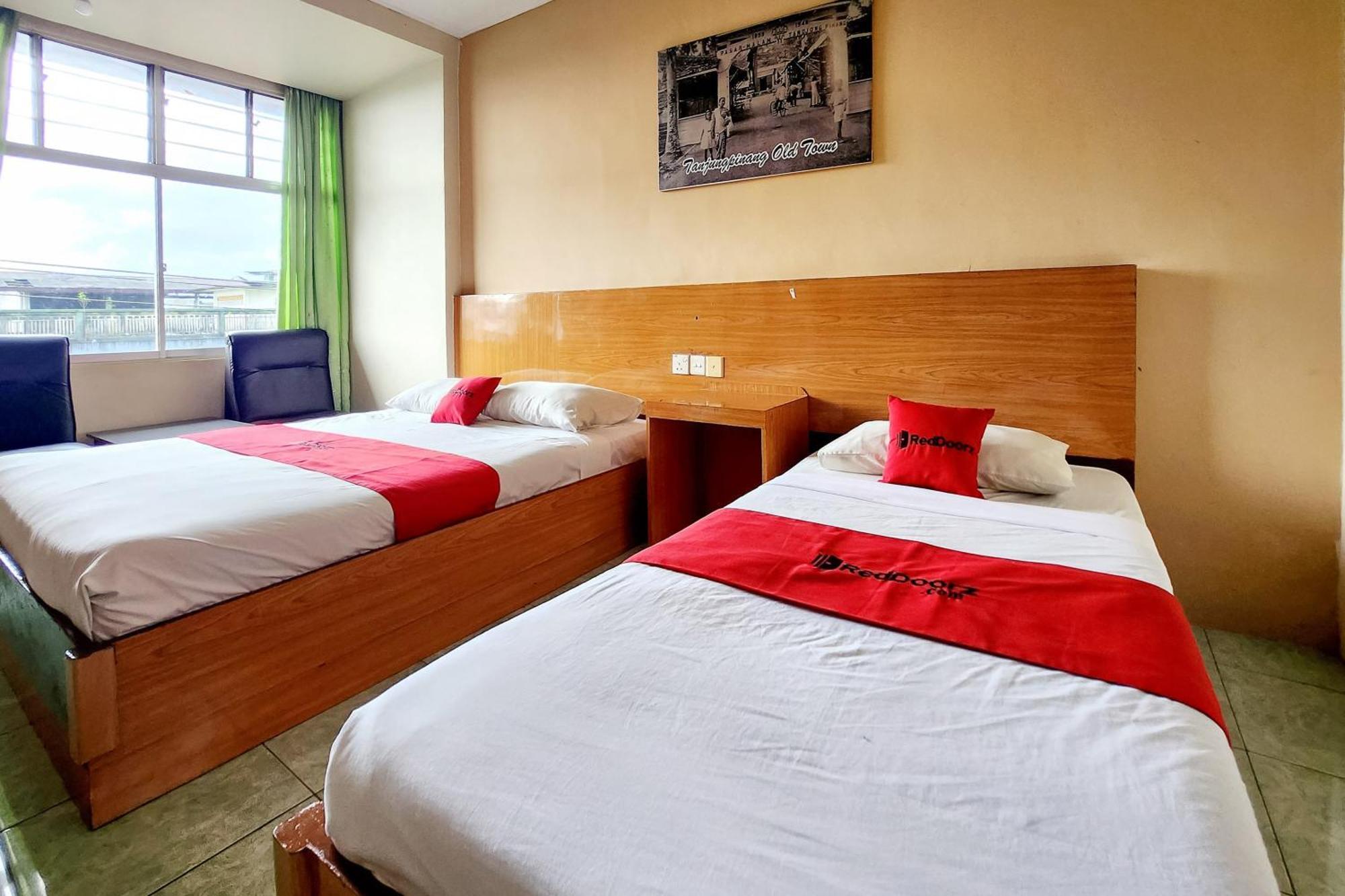Reddoorz Near Pelabuhan Sri Bintan Pura Tanjungpinang Exterior photo
