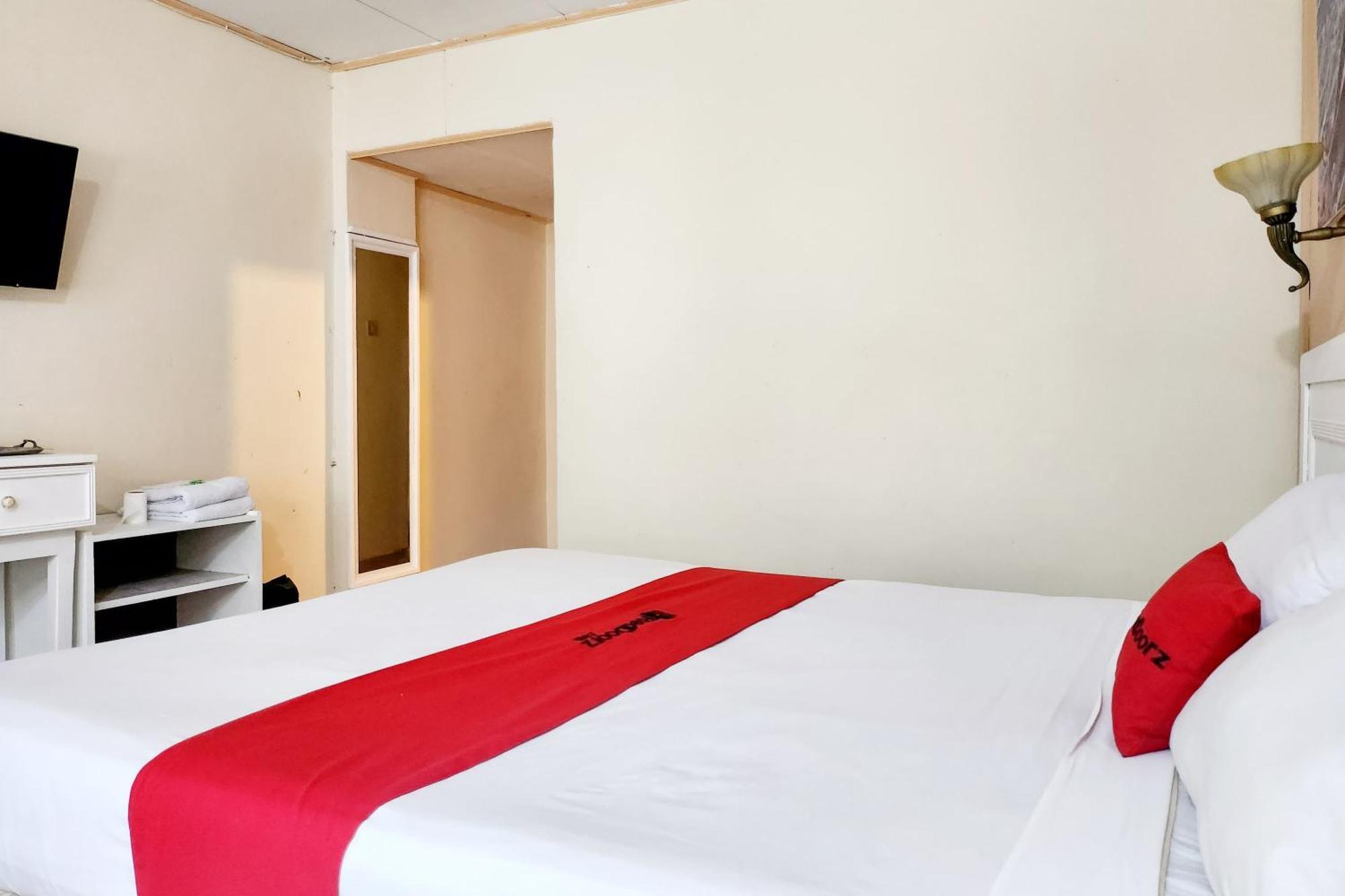 Reddoorz Near Pelabuhan Sri Bintan Pura Tanjungpinang Exterior photo